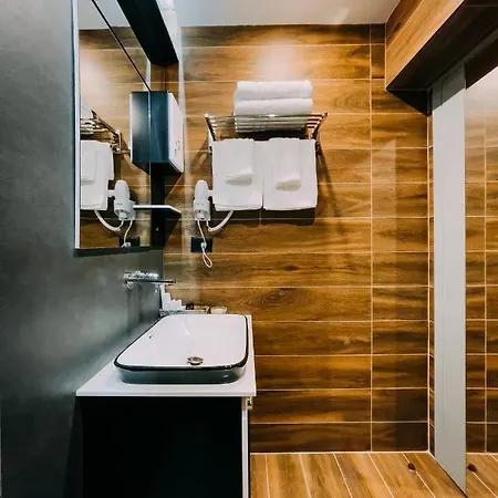 Imperator ホテル 4*