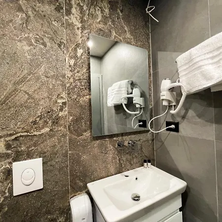 Imperator Hotell Tirana