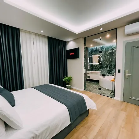 Imperator Hotell Tirana