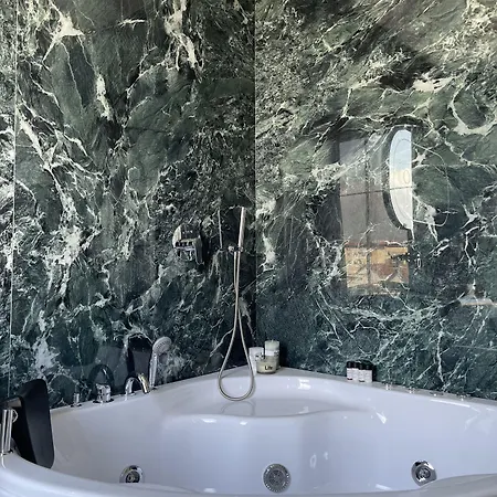 Imperator Hotel Tirana