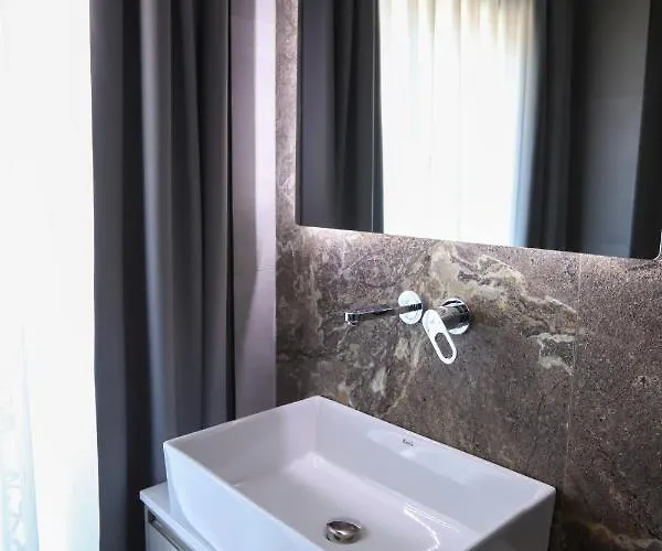 Hotell Imperator Tirana